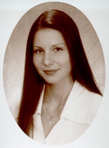 Szentmikl�si Orsolya