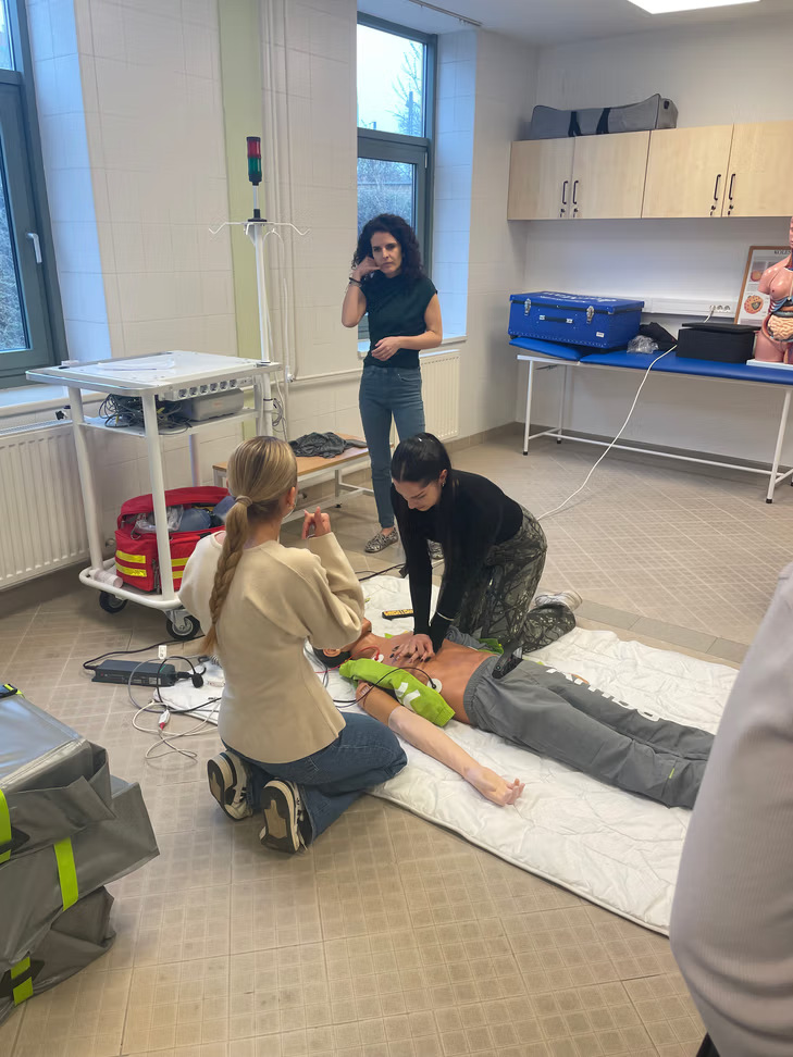 Látogatás az Uzsoki utcai kórházban